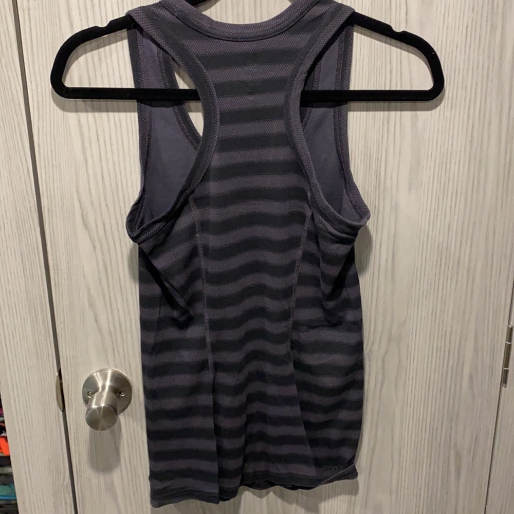 Nike dry fit racer back tank top - Picture 3 of 3